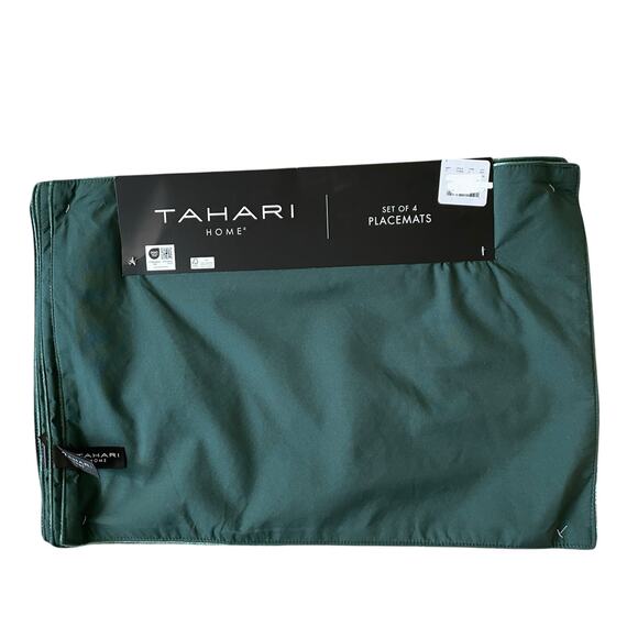 Tahari Green Velvet Velour Placemats Set of 4 Christmas Holiday 13x18 New - Picture 6 of 15